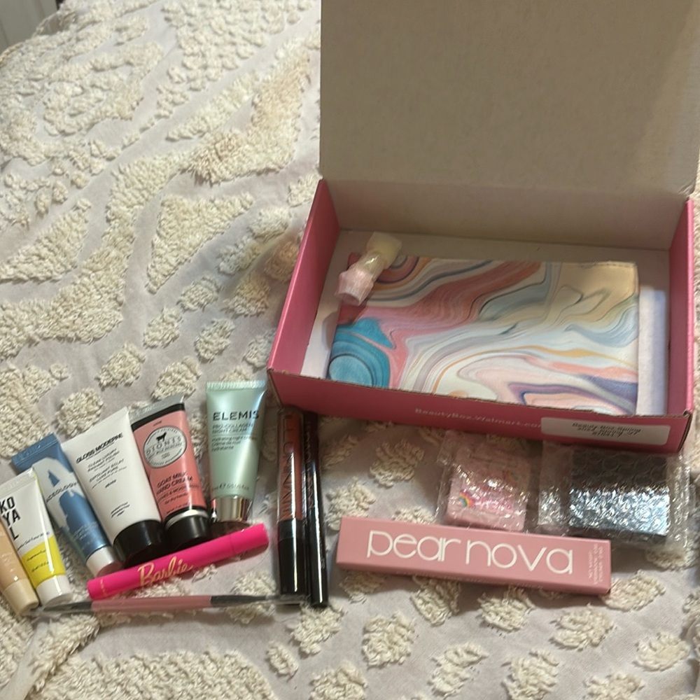 Assorted Makeup And Miscellaneous Products 14 Pieces Including Pouch